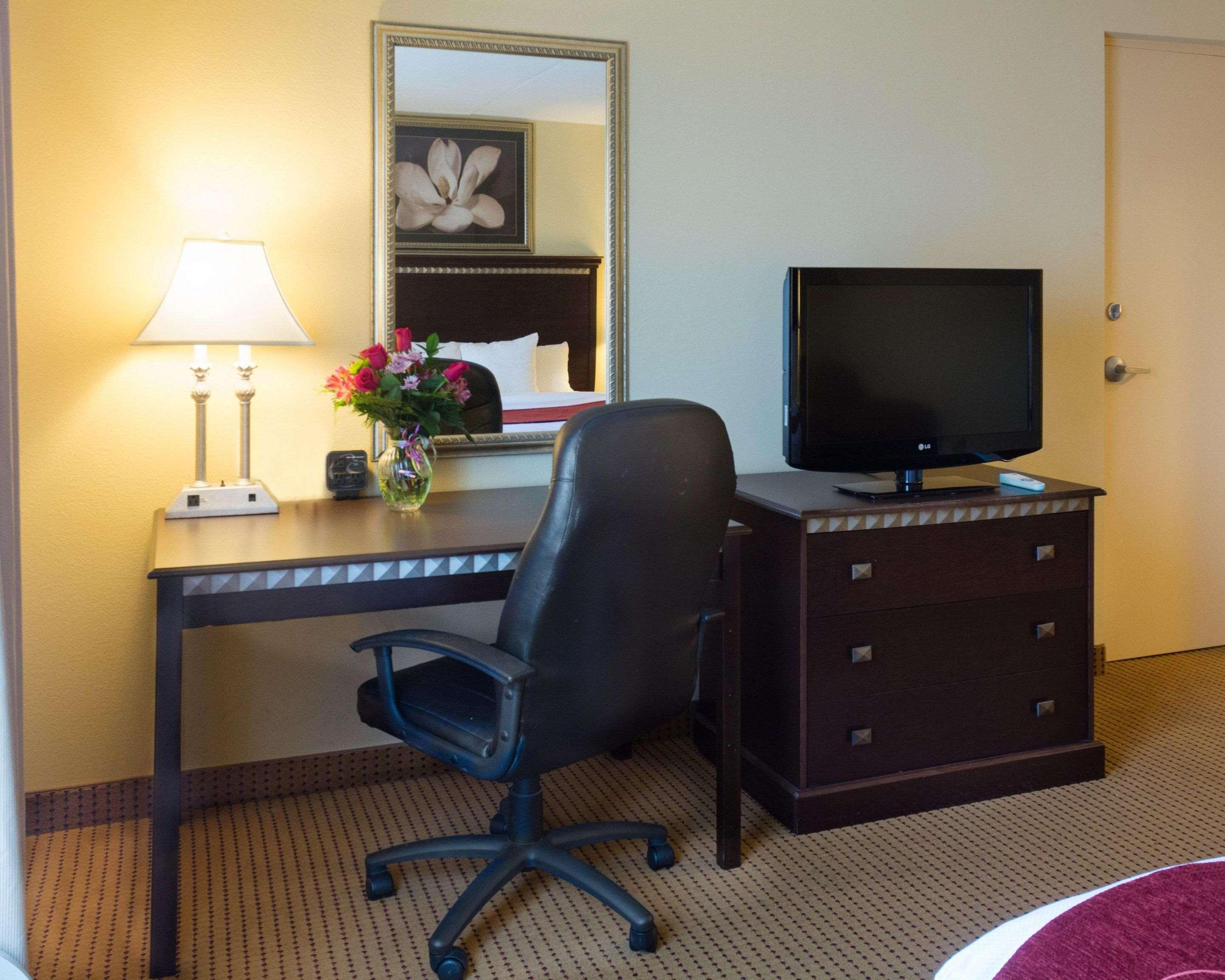 Comfort Suites Fredericksburg North Экстерьер фото
