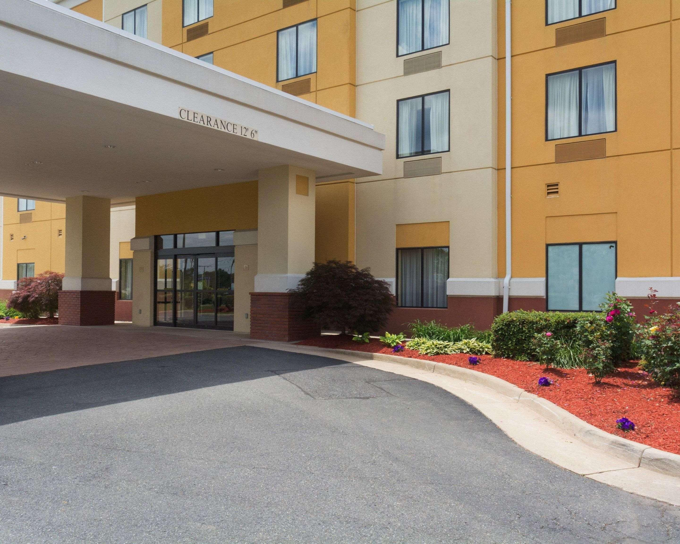 Comfort Suites Fredericksburg North Экстерьер фото