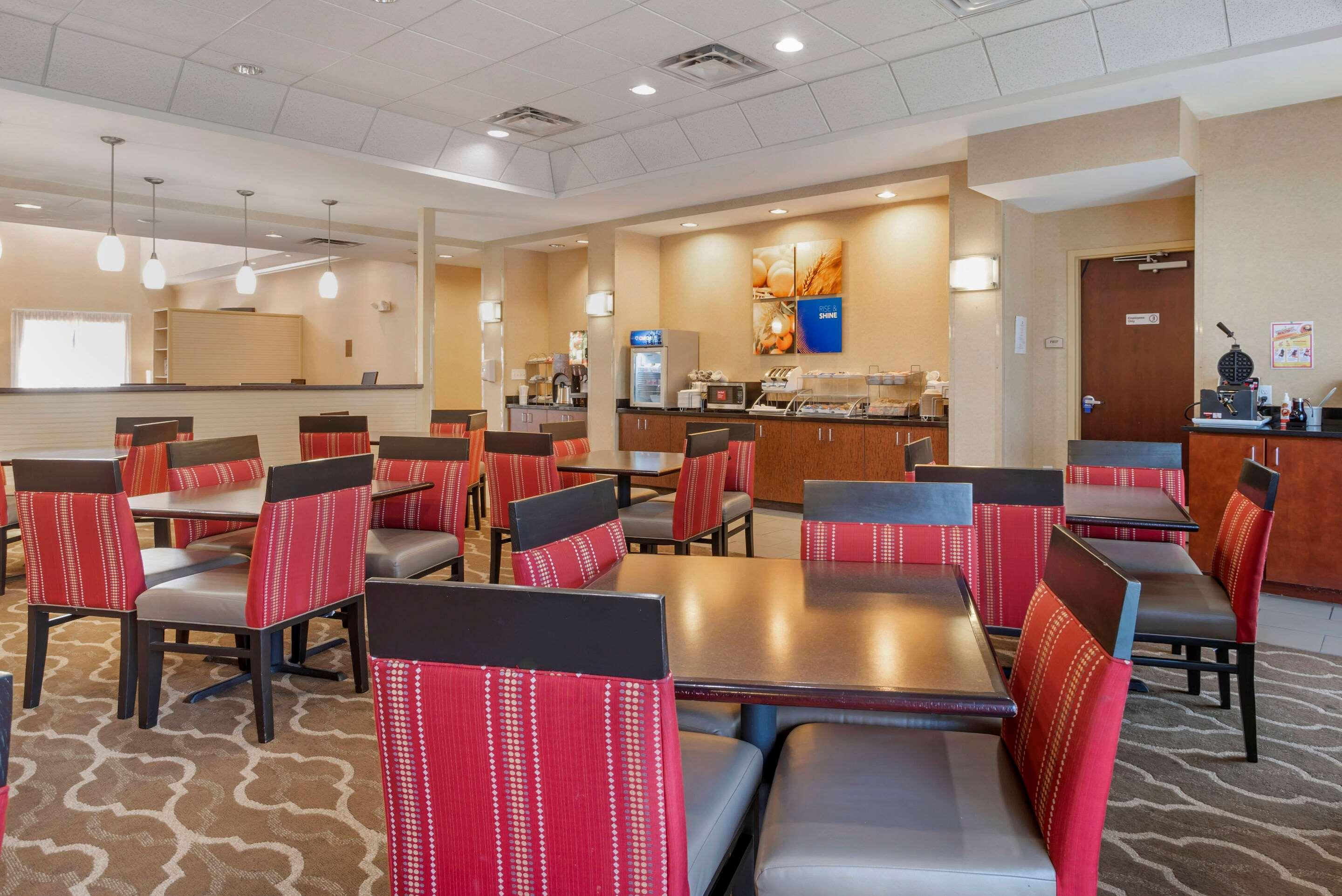 Comfort Suites Fredericksburg North Экстерьер фото